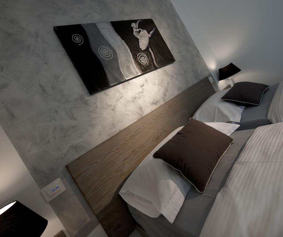 Le Suites - Di Fronte Ospedale Sacro Cuore Negrar Ngoại thất bức ảnh
