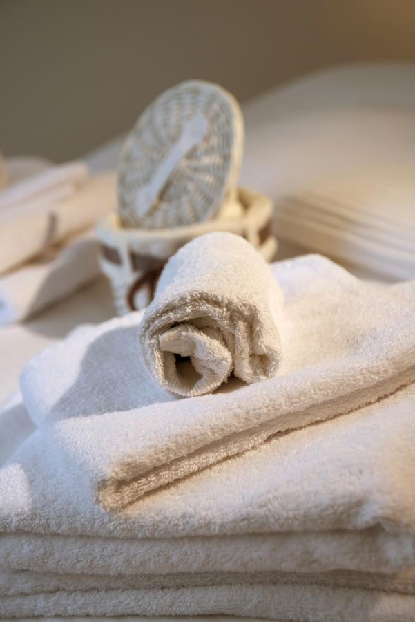 Le Suites - Di Fronte Ospedale Sacro Cuore Negrar Ngoại thất bức ảnh