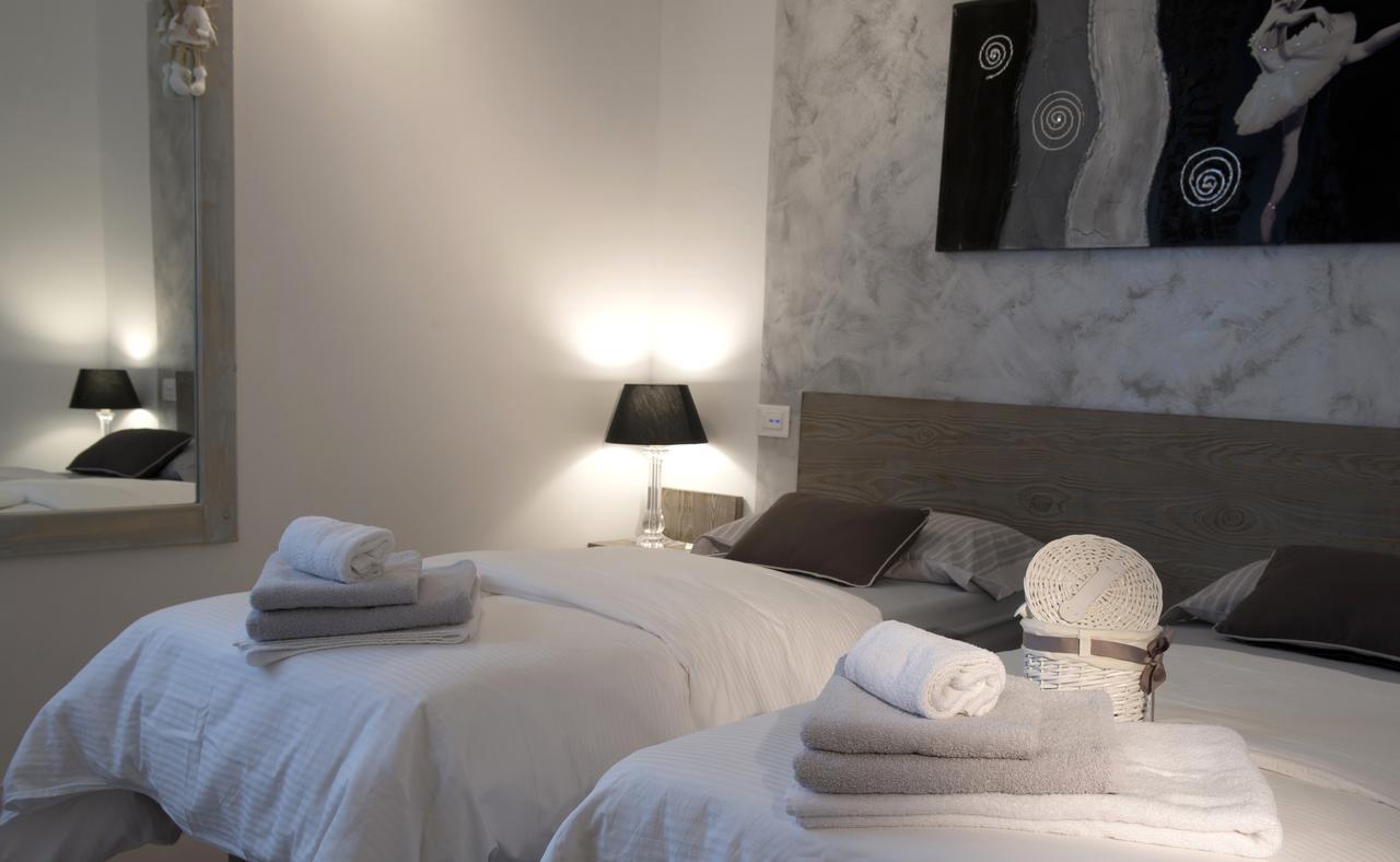 Le Suites - Di Fronte Ospedale Sacro Cuore Negrar Ngoại thất bức ảnh