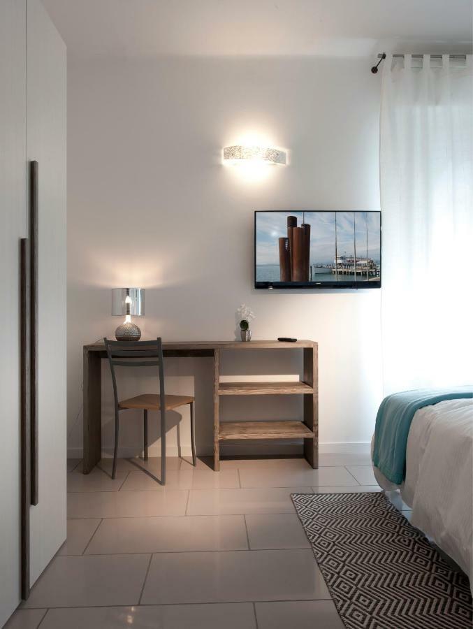 Le Suites - Di Fronte Ospedale Sacro Cuore Negrar Ngoại thất bức ảnh